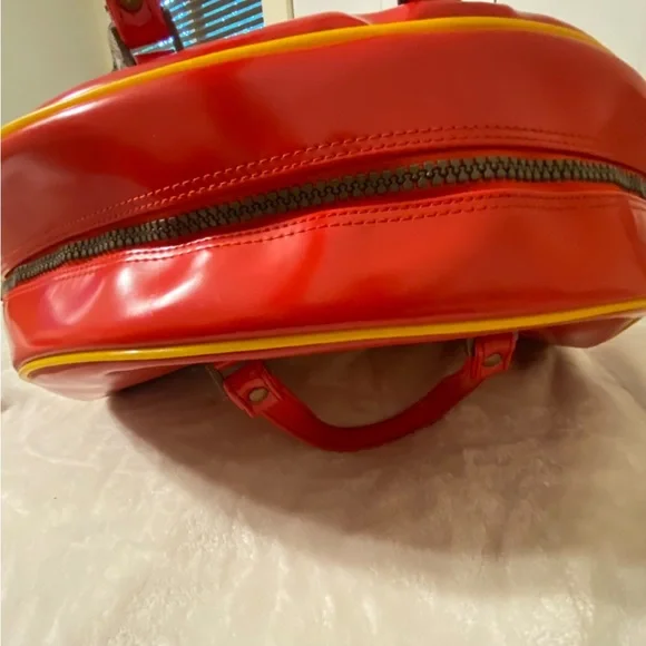 Von Dutch Vibrant Red and Yellow Travel Bag - Picture 4 of 5